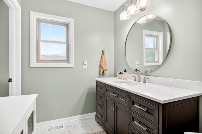 1106 CANDLEWICK DR NE, POPLAR GROVE, Illinois 61065, 2 Bedrooms Bedrooms, ,1 BathroomBathrooms,House,For Sale,CANDLEWICK DR NE,202603520