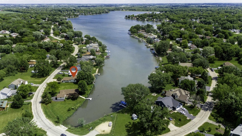 1106 CANDLEWICK DR NE, POPLAR GROVE, Illinois 61065, 2 Bedrooms Bedrooms, ,1 BathroomBathrooms,House,For Sale,CANDLEWICK DR NE,202603520