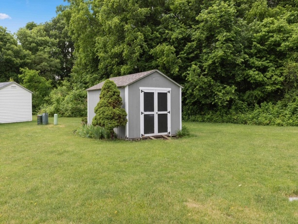 11202 Downing, ROSCOE, Illinois 61073, 3 Bedrooms Bedrooms, ,2 BathroomsBathrooms,House,For Sale,Downing,202603522