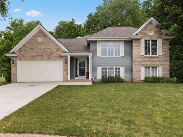 11202 Downing, ROSCOE, Illinois 61073, 3 Bedrooms Bedrooms, ,2 BathroomsBathrooms,House,For Sale,Downing,202603522