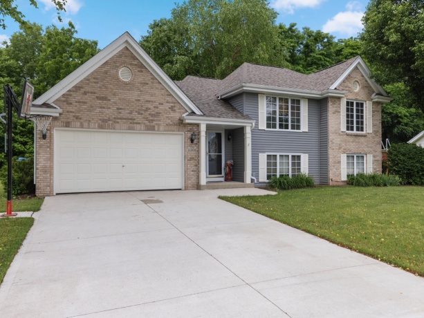 11202 Downing, ROSCOE, Illinois 61073, 3 Bedrooms Bedrooms, ,2 BathroomsBathrooms,House,For Sale,Downing,202603522