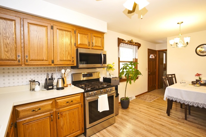 2404 Winnetka, ROCKFORD, Illinois 61108, 3 Bedrooms Bedrooms, ,1 BathroomBathrooms,House,For Sale,Winnetka,202603523