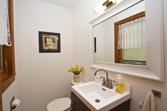 2404 Winnetka, ROCKFORD, Illinois 61108, 3 Bedrooms Bedrooms, ,1 BathroomBathrooms,House,For Sale,Winnetka,202603523
