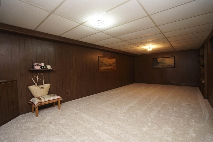 2404 Winnetka, ROCKFORD, Illinois 61108, 3 Bedrooms Bedrooms, ,1 BathroomBathrooms,House,For Sale,Winnetka,202603523