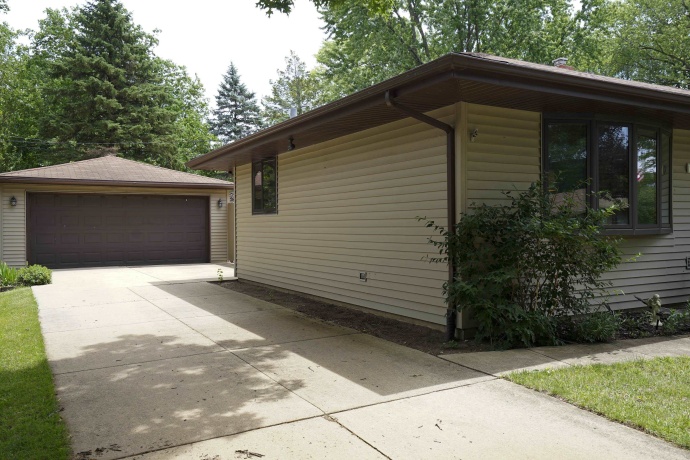 2404 Winnetka, ROCKFORD, Illinois 61108, 3 Bedrooms Bedrooms, ,1 BathroomBathrooms,House,For Sale,Winnetka,202603523