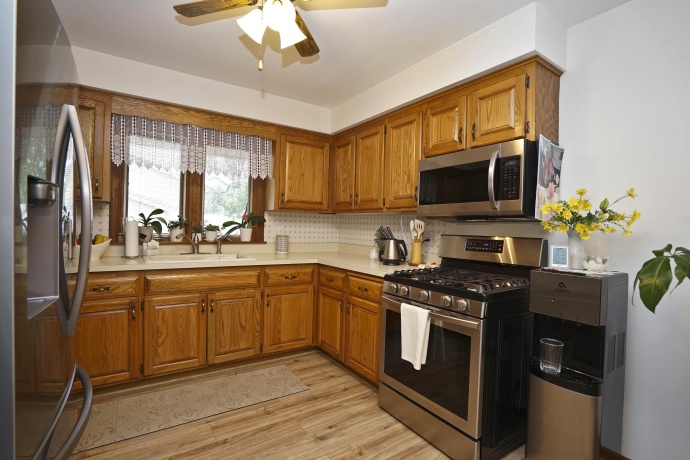 2404 Winnetka, ROCKFORD, Illinois 61108, 3 Bedrooms Bedrooms, ,1 BathroomBathrooms,House,For Sale,Winnetka,202603523