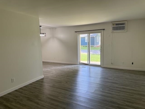 106 3rd Ave, MENDOTA, Illinois 61342, 2 Bedrooms Bedrooms, ,1 BathroomBathrooms,House,For Sale,3rd Ave,202603527