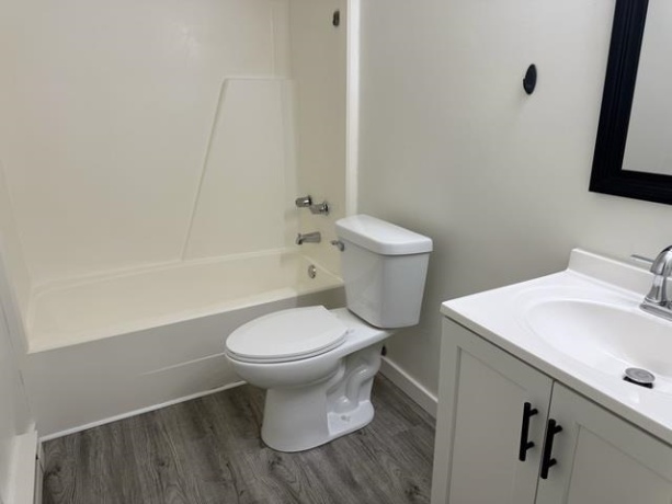106 3rd Ave, MENDOTA, Illinois 61342, 2 Bedrooms Bedrooms, ,1 BathroomBathrooms,House,For Sale,3rd Ave,202603527