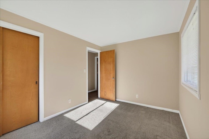 3735 Highcrest, ROCKFORD, Illinois 61107, 3 Bedrooms Bedrooms, ,1 BathroomBathrooms,House,For Sale,Highcrest,202603529