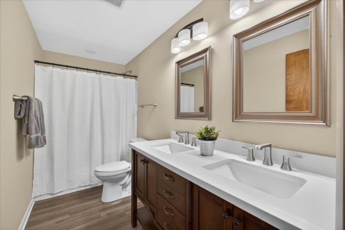 3735 Highcrest, ROCKFORD, Illinois 61107, 3 Bedrooms Bedrooms, ,1 BathroomBathrooms,House,For Sale,Highcrest,202603529