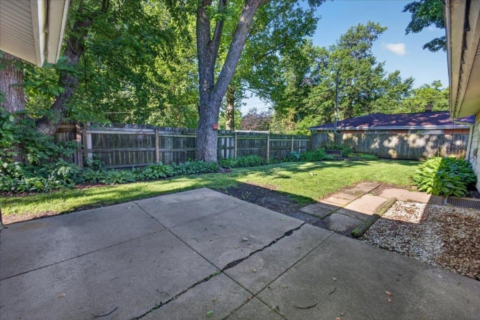 3735 Highcrest, ROCKFORD, Illinois 61107, 3 Bedrooms Bedrooms, ,1 BathroomBathrooms,House,For Sale,Highcrest,202603529