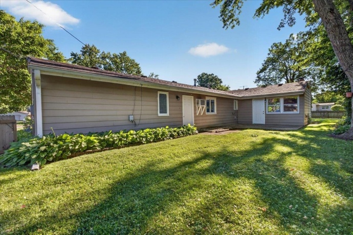 3735 Highcrest, ROCKFORD, Illinois 61107, 3 Bedrooms Bedrooms, ,1 BathroomBathrooms,House,For Sale,Highcrest,202603529