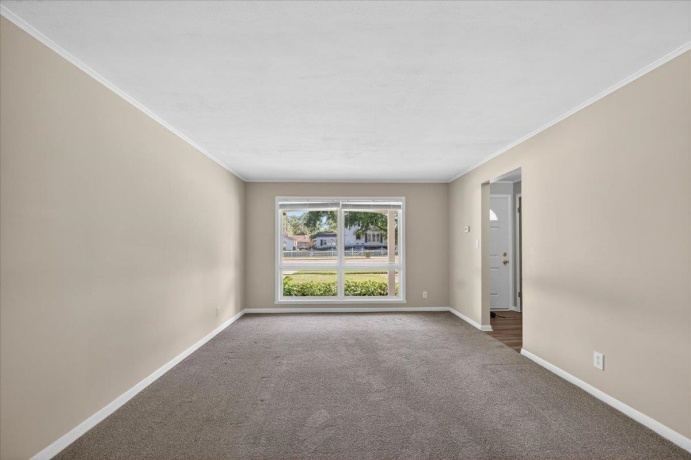 3735 Highcrest, ROCKFORD, Illinois 61107, 3 Bedrooms Bedrooms, ,1 BathroomBathrooms,House,For Sale,Highcrest,202603529