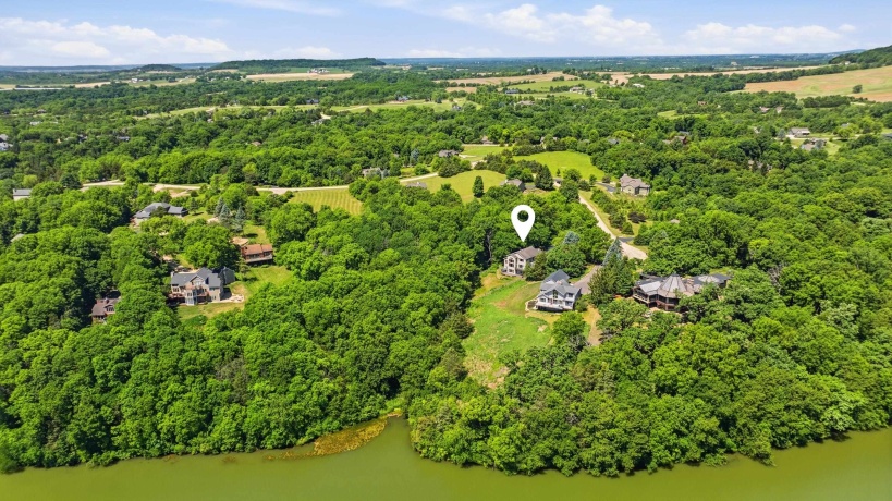 7 Seneca, GALENA, Illinois 61036, 4 Bedrooms Bedrooms, ,3 BathroomsBathrooms,House,For Sale,Seneca,202603530