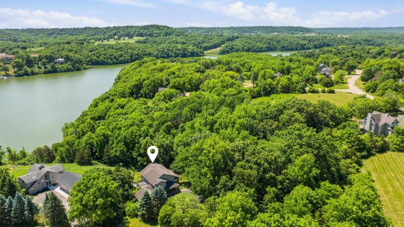 7 Seneca, GALENA, Illinois 61036, 4 Bedrooms Bedrooms, ,3 BathroomsBathrooms,House,For Sale,Seneca,202603530