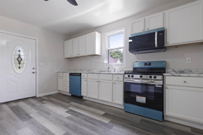 135 8th, SOUTH BELOIT, Illinois 61080, ,2 Units,For Sale,8th,202603532