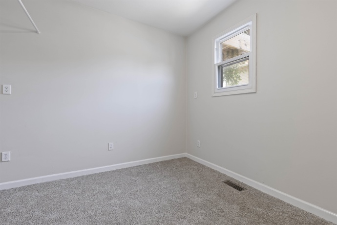 135 8th, SOUTH BELOIT, Illinois 61080, ,2 Units,For Sale,8th,202603532