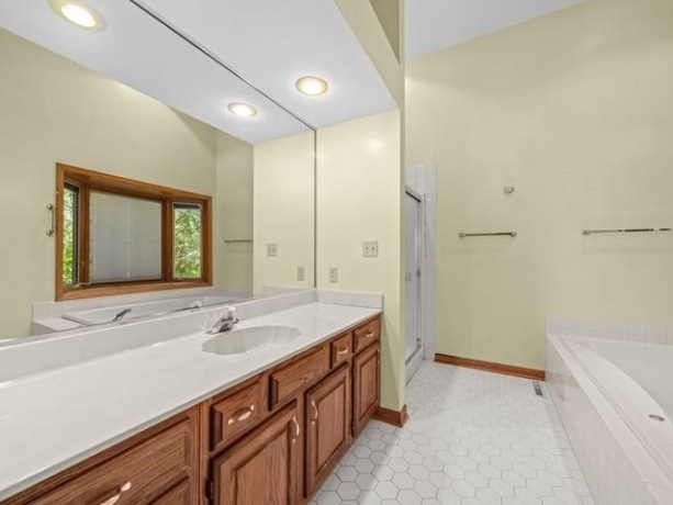 1633 Sauk, OREGON, Illinois 61061, 3 Bedrooms Bedrooms, ,2 BathroomsBathrooms,House,For Sale,Sauk,202603531