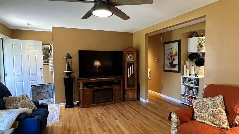 4612 Newcastle, ROCKFORD, Illinois 61108, 3 Bedrooms Bedrooms, ,1 BathroomBathrooms,House,For Sale,Newcastle,202603535