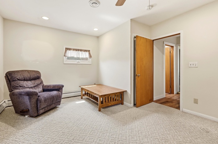 102 High, GALENA, Illinois 61036, 3 Bedrooms Bedrooms, ,2 BathroomsBathrooms,House,For Sale,High,202603536