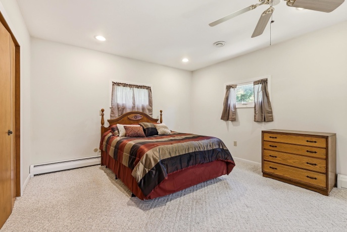 102 High, GALENA, Illinois 61036, 3 Bedrooms Bedrooms, ,2 BathroomsBathrooms,House,For Sale,High,202603536