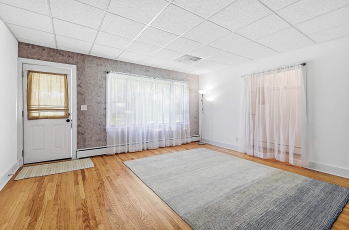 102 High, GALENA, Illinois 61036, 3 Bedrooms Bedrooms, ,2 BathroomsBathrooms,House,For Sale,High,202603536