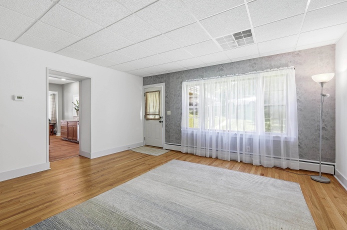 102 High, GALENA, Illinois 61036, 3 Bedrooms Bedrooms, ,2 BathroomsBathrooms,House,For Sale,High,202603536