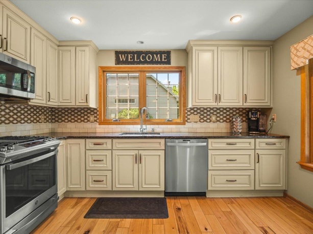 5980 HERITAGE, LOVES PARK, Illinois 61111, 2 Bedrooms Bedrooms, ,3 BathroomsBathrooms,Condominium,For Sale,HERITAGE,202603538