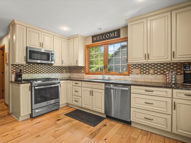 5980 HERITAGE, LOVES PARK, Illinois 61111, 2 Bedrooms Bedrooms, ,3 BathroomsBathrooms,Condominium,For Sale,HERITAGE,202603538