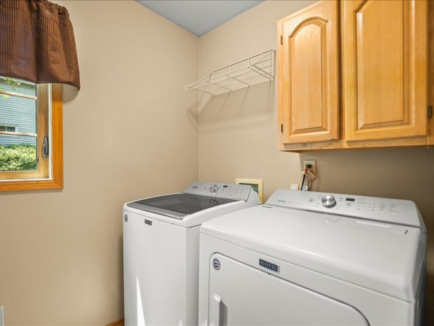 5980 HERITAGE, LOVES PARK, Illinois 61111, 2 Bedrooms Bedrooms, ,3 BathroomsBathrooms,Condominium,For Sale,HERITAGE,202603538