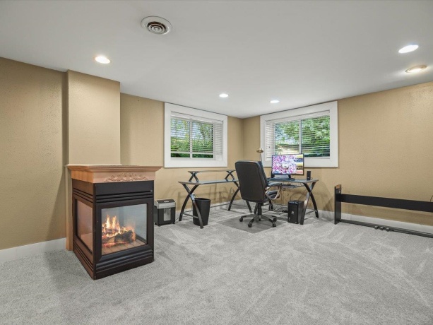 5980 HERITAGE, LOVES PARK, Illinois 61111, 2 Bedrooms Bedrooms, ,3 BathroomsBathrooms,Condominium,For Sale,HERITAGE,202603538
