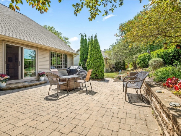 5980 HERITAGE, LOVES PARK, Illinois 61111, 2 Bedrooms Bedrooms, ,3 BathroomsBathrooms,Condominium,For Sale,HERITAGE,202603538