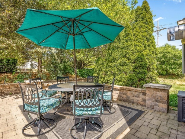 5980 HERITAGE, LOVES PARK, Illinois 61111, 2 Bedrooms Bedrooms, ,3 BathroomsBathrooms,Condominium,For Sale,HERITAGE,202603538