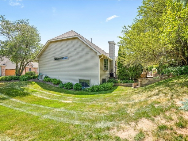 5980 HERITAGE, LOVES PARK, Illinois 61111, 2 Bedrooms Bedrooms, ,3 BathroomsBathrooms,Condominium,For Sale,HERITAGE,202603538