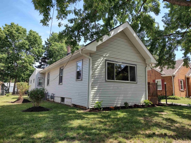 604 Frances, LOVES PARK, Illinois 61111, 3 Bedrooms Bedrooms, ,2 BathroomsBathrooms,House,For Sale,Frances,202603543