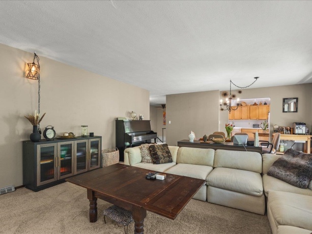 5121 Brookview, ROCKFORD, Illinois 61107, 5 Bedrooms Bedrooms, ,3 BathroomsBathrooms,House,For Sale,Brookview,202603253