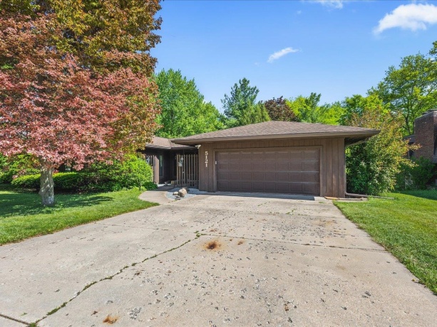 5121 Brookview, ROCKFORD, Illinois 61107, 5 Bedrooms Bedrooms, ,3 BathroomsBathrooms,House,For Sale,Brookview,202603253