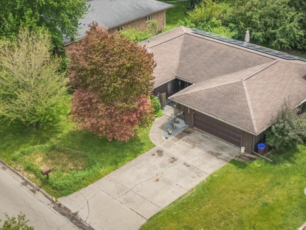 5121 Brookview, ROCKFORD, Illinois 61107, 5 Bedrooms Bedrooms, ,3 BathroomsBathrooms,House,For Sale,Brookview,202603253