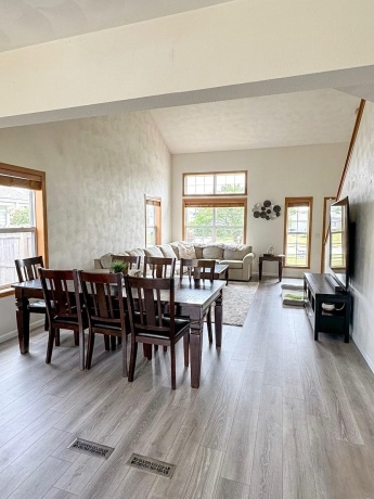 5540 Stockton, ROCKFORD, Illinois 61109, 5 Bedrooms Bedrooms, ,3 BathroomsBathrooms,House,For Sale,Stockton,202603550