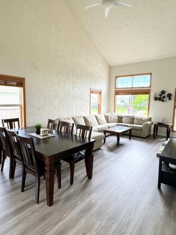 5540 Stockton, ROCKFORD, Illinois 61109, 5 Bedrooms Bedrooms, ,3 BathroomsBathrooms,House,For Sale,Stockton,202603550