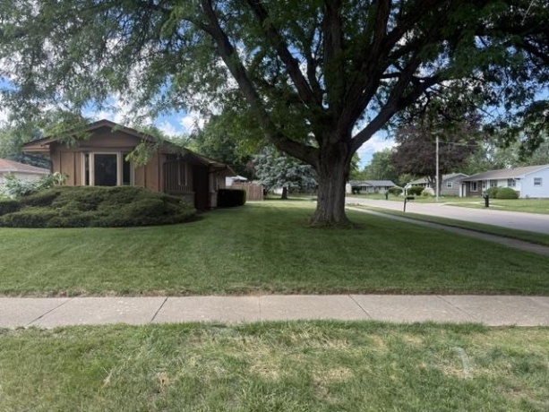1007 Fieldcrest, ROCKFORD, Illinois 61108, 3 Bedrooms Bedrooms, ,1 BathroomBathrooms,House,For Sale,Fieldcrest,202603561