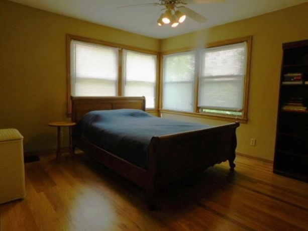 1421 Parkview, ROCKFORD, Illinois 61107, 3 Bedrooms Bedrooms, ,1 BathroomBathrooms,House,For Sale,Parkview,202603562