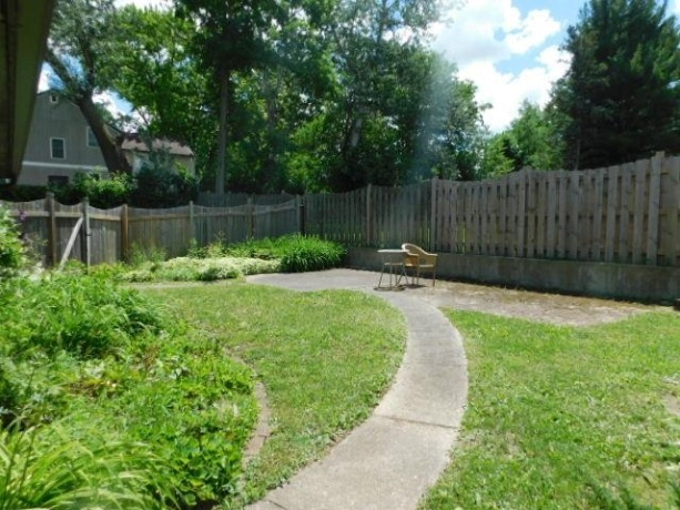1421 Parkview, ROCKFORD, Illinois 61107, 3 Bedrooms Bedrooms, ,1 BathroomBathrooms,House,For Sale,Parkview,202603562