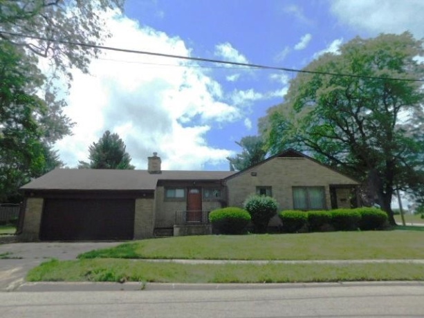1421 Parkview, ROCKFORD, Illinois 61107, 3 Bedrooms Bedrooms, ,1 BathroomBathrooms,House,For Sale,Parkview,202603562