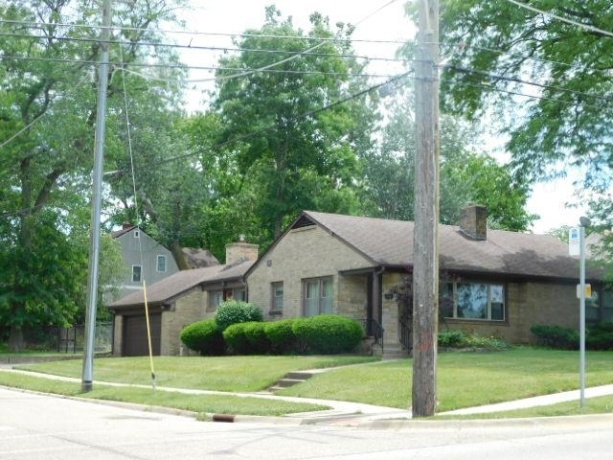 1421 Parkview, ROCKFORD, Illinois 61107, 3 Bedrooms Bedrooms, ,1 BathroomBathrooms,House,For Sale,Parkview,202603562