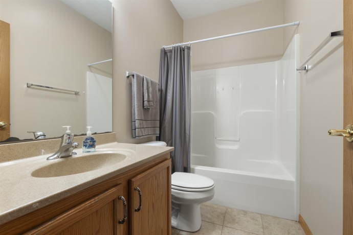 1512 Boulder Creek, ROCKFORD, Illinois 61108, 3 Bedrooms Bedrooms, ,2 BathroomsBathrooms,Condominium,For Sale,Boulder Creek,202603564