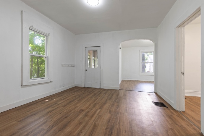 1029 Woodlawn, ROCKFORD, Illinois 61103, 3 Bedrooms Bedrooms, ,1 BathroomBathrooms,House,For Sale,Woodlawn,202603565