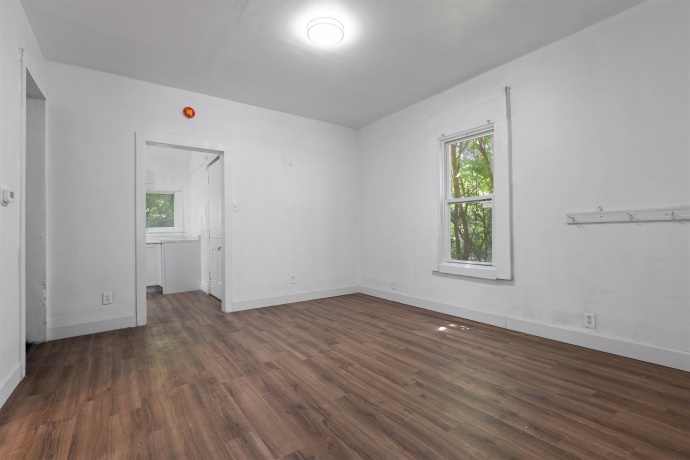 1029 Woodlawn, ROCKFORD, Illinois 61103, 3 Bedrooms Bedrooms, ,1 BathroomBathrooms,House,For Sale,Woodlawn,202603565