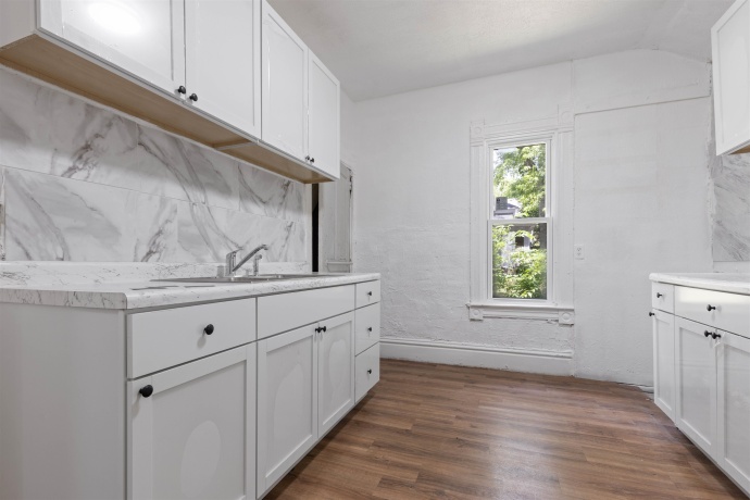 1029 Woodlawn, ROCKFORD, Illinois 61103, 3 Bedrooms Bedrooms, ,1 BathroomBathrooms,House,For Sale,Woodlawn,202603565