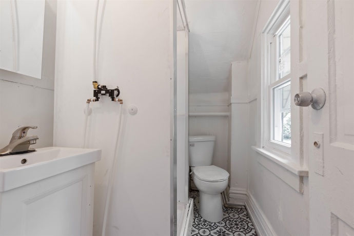 1029 Woodlawn, ROCKFORD, Illinois 61103, 3 Bedrooms Bedrooms, ,1 BathroomBathrooms,House,For Sale,Woodlawn,202603565
